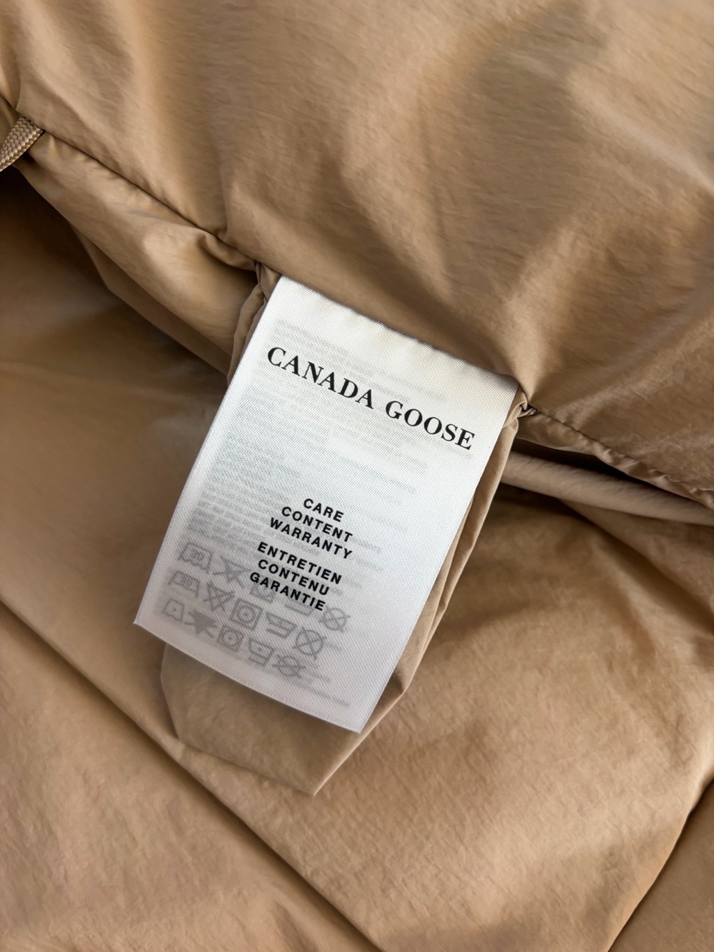 Canada Goose NWOT Wilu Parka (size SM P) - Picture 8 of 10